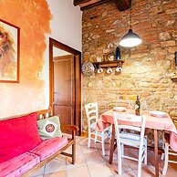 Willow apt With Shared Pool