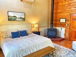 Cosby Contemporary Cabin