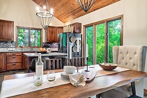 Cosby Contemporary Cabin