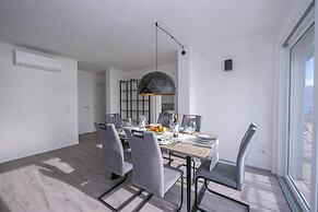 Rustichel Lake View in Toscolano Maderno