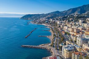 Villa Lucia Riviera dei Fiori Pool