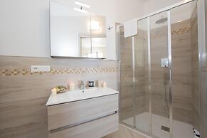 Serena 2 Amazing Sea View