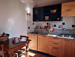 Thyme apt With Shared Pool