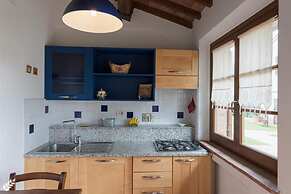 Thyme apt With Shared Pool