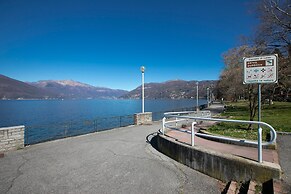Residenza Gardenia Lake View Luino Center
