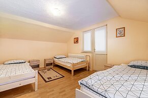 Pool House Mr ek Family Friendly