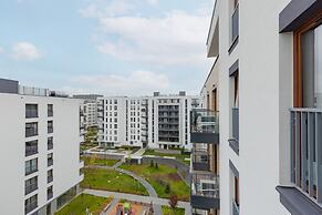 Warsaw Apartment Postępu by Renters