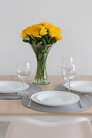 Warsaw Apartment Postępu by Renters