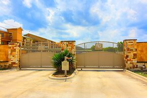 Rio Rancho Guadalupe Rg 206 3 Bedroom Condo by RedAwning
