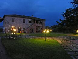 Rosehip apt With Shared Pool