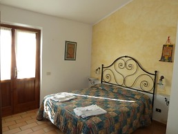 Rosehip apt With Shared Pool