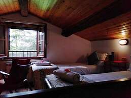 Rosehip apt With Shared Pool