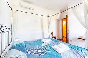 Olive apt With Shared Pool