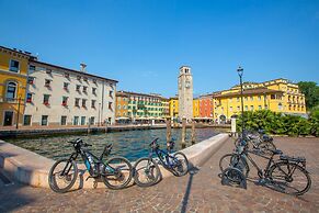 Lake View Dom-us Apartment