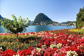 Villa Blu Ortensia in Pura Lugano