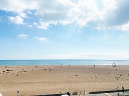 Spacious 2BD Flat With Stunning Views Folkestone