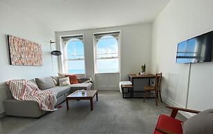 Spacious 2BD Flat With Stunning Views Folkestone