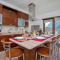 Paulie Apartment in Riva del Garda