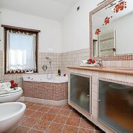 Paulie Apartment in Riva del Garda