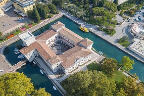 Paulie Apartment in Riva del Garda