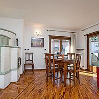 Paulie Apartment in Riva del Garda