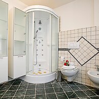 Paulie Apartment in Riva del Garda