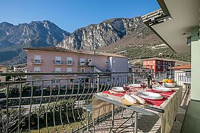 Paulie Apartment in Riva del Garda