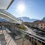 Paulie Apartment in Riva del Garda