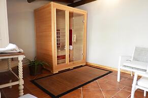 Casa Ortomaggiore With Pool Sauna