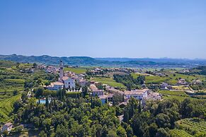 Villa Faccioli Bosso With Shared Pool