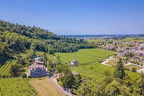 Villa Faccioli Bosso With Shared Pool