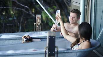 Drift Off Grid - Luxury Eco Glamping