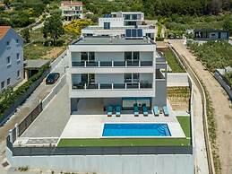 Luxury Villa La Nonna Ana - Entertainment,fitness,pool,sea View