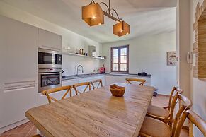 The Tower With Amazing View Shared Pool