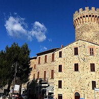 The Tower With Amazing View Shared Pool