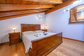 Il Lago Blu Loft With Pool