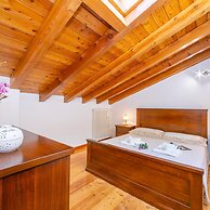 Il Lago Blu Loft With Pool