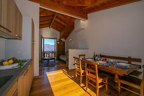 Il Lago Blu Loft With Pool