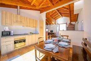 Il Lago Blu Loft With Pool