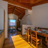 Il Lago Blu Loft With Pool