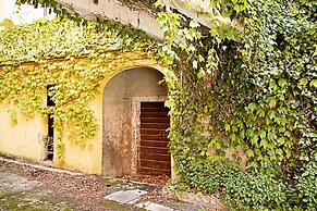 Casa Alla Grotta in Arco