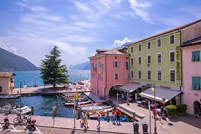 Dogana Best Lake View