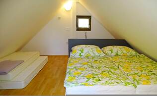 Ladybug House With Whirlpool