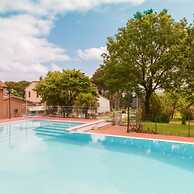 Rosemary apt With Shared Pool Family fun