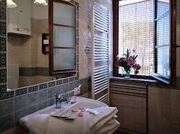 Rosemary apt With Shared Pool Family fun