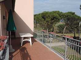 Rosemary apt With Shared Pool Family fun