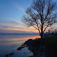 Rosemary apt With Shared Pool Family fun