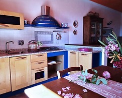 Rosemary apt With Shared Pool Family fun