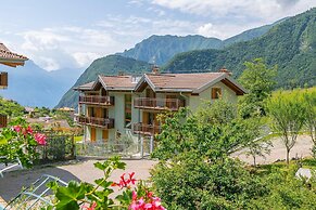 Casa Tra Borgo e Lago