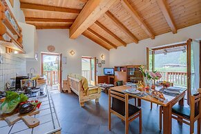 Casa Tra Borgo e Lago